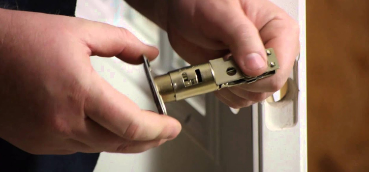 Front door lock repair in Palo Alto